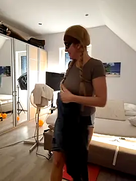 Hexe12346 online show from November 15, 12:34 pm