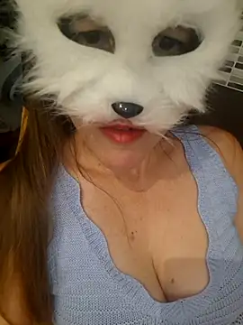 Snapshot of Hexe12346 chatting on August 2, 6:23 am Hexe12346 online show from August 2, 6:23 am