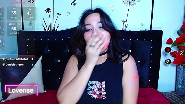 Snapshot of Lune_Claire chatting on February 18, 2:51 am Lune Claire online show from February 18, 2:51 am