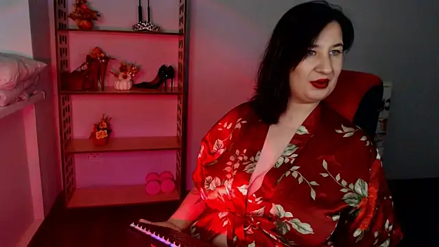 Goddess Sophie online show from November 16, 8:20 am