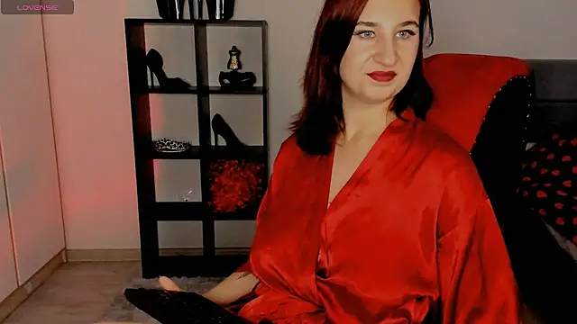 Snapshot of Goddess_Sophie chatting on July 24, 7:28 am Goddess Sophie online show from July 24, 7:28 am