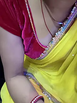 Snapshot of kaveerpooja947 chatting on May 14, 4:47 pm kaveerpooja947 online show from May 14, 4:47 pm