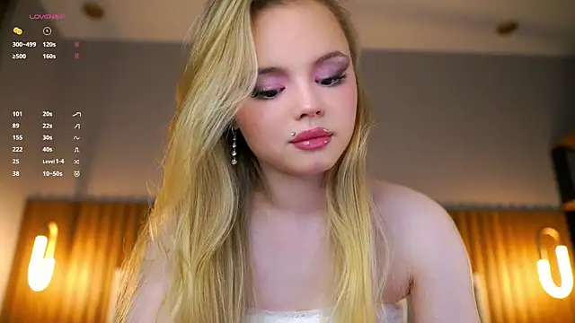 Snapshot of Miss_miracle chatting on July 6, 6:10 pm Miss miracle online show from July 6, 6:10 pm