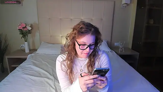 Colleen Blake online show from October 22, 4:18 pm