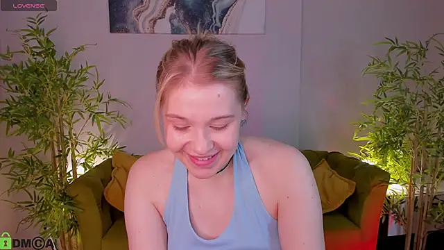 Colleen Blake online show from June 10, 5:12 pm