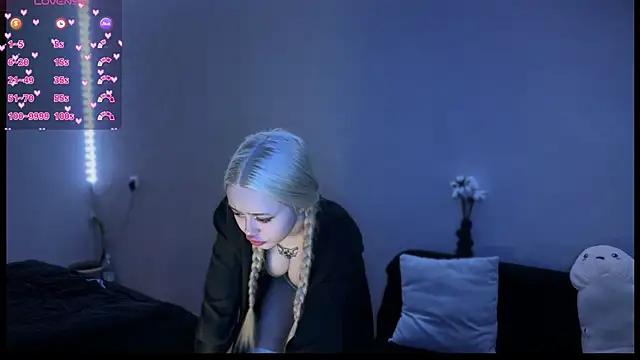 SusieEvans online show from February 24, 2:48 pm