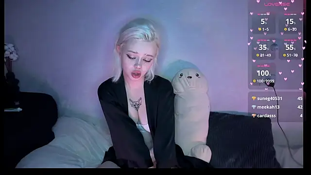 SusieEvans online show from September 14, 9:25 pm