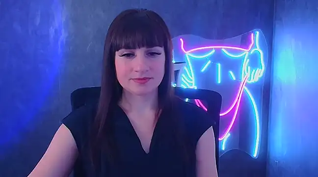 Snapshot of Violla_My chatting on February 6, 10:04 am Violla My online show from February 6, 10:04 am