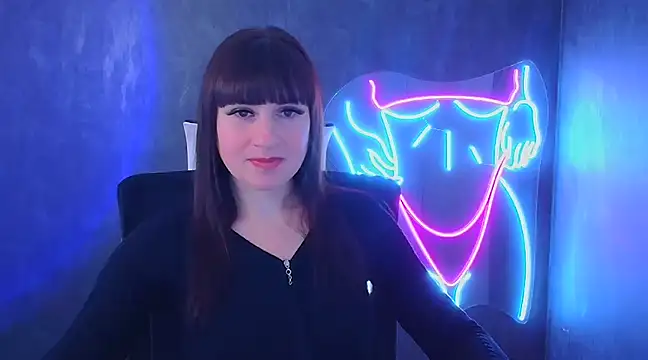 Snapshot of Violla_My chatting on February 7, 6:24 am Violla My online show from February 7, 6:24 am