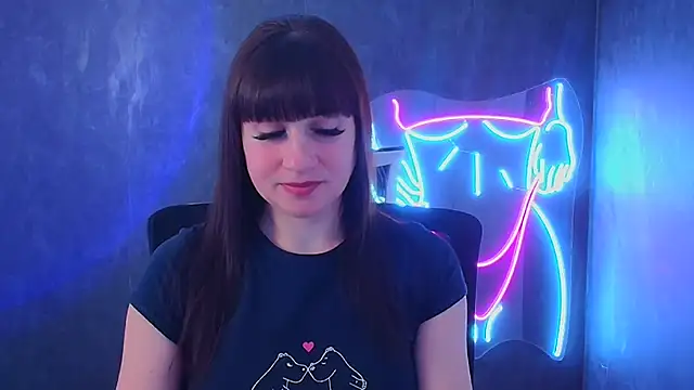 Snapshot of Violla_My chatting on February 10, 6:42 am Violla My online show from February 10, 6:42 am