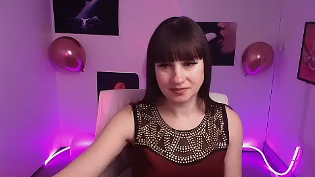 Snapshot of Violla_My chatting on February 12, 6:51 am Violla My online show from February 12, 6:51 am