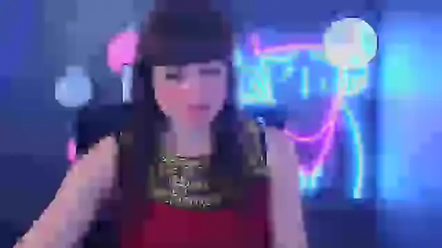 Snapshot of Violla_My chatting on February 17, 6:31 am Violla My online show from February 17, 6:31 am