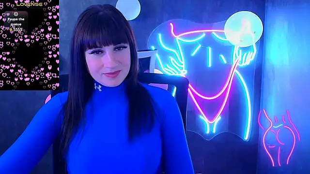 Snapshot of Violla_My chatting on March 11, 6:32 am Violla My online show from March 11, 6:32 am