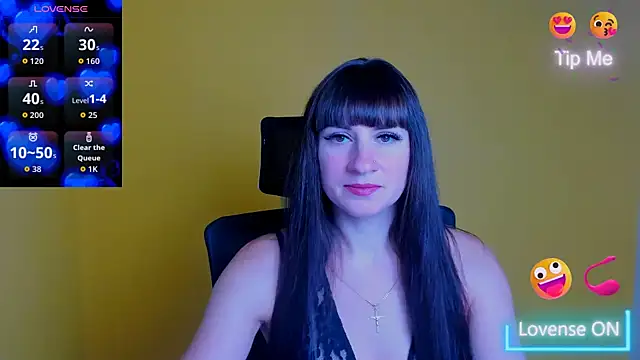 Snapshot of Violla_My chatting on October 9, 3:04 am Violla My online show from October 9, 3:04 am