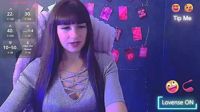 Snapshot of Violla_My chatting on November 9, 7:06 am Violla My online show from November 9, 7:06 am