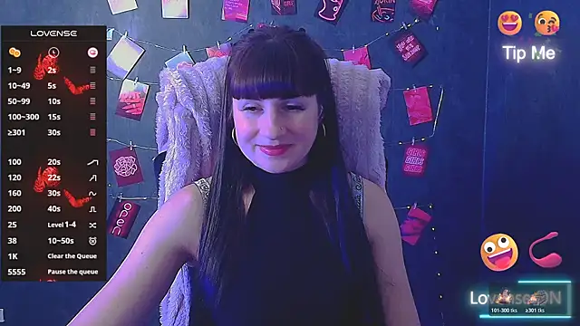 Snapshot of Violla_My chatting on November 28, 7:00 am Violla My online show from November 28, 7:00 am