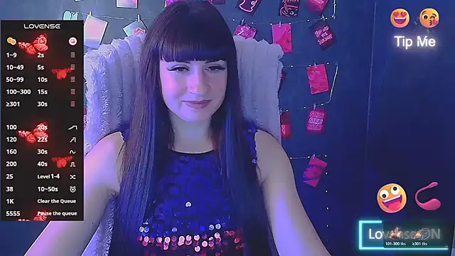 Snapshot of Violla_My chatting on December 16, 6:51 am Violla My online show from December 16, 6:51 am