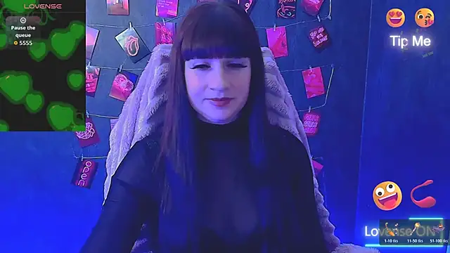 Snapshot of Violla_My chatting on February 7, 6:39 am Violla My online show from February 7, 6:39 am