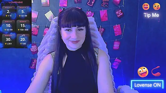 Snapshot of Violla_My chatting on February 19, 6:53 am Violla My online show from February 19, 6:53 am