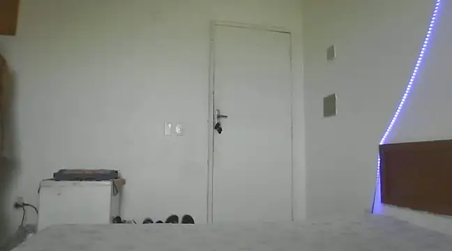 Snapshot of Gabrielleof chatting on December 2, 12:18 pm Gabrielleof online show from December 2, 12:18 pm