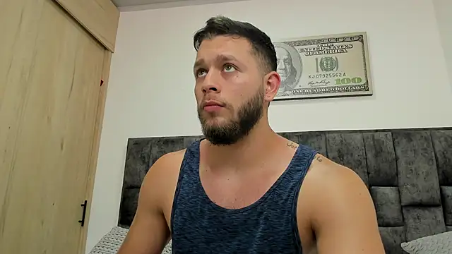 Snapshot of BastianFerrari chatting on December 19, 10:24 am BastianFerrari online show from December 19, 10:24 am