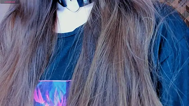 EvaBradley online show from December 19, 3:52 pm