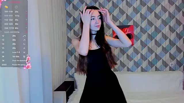 EvaBradley online show from December 22, 3:55 pm