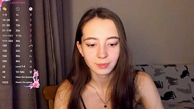 EvaBradley online show from March 18, 5:16 pm