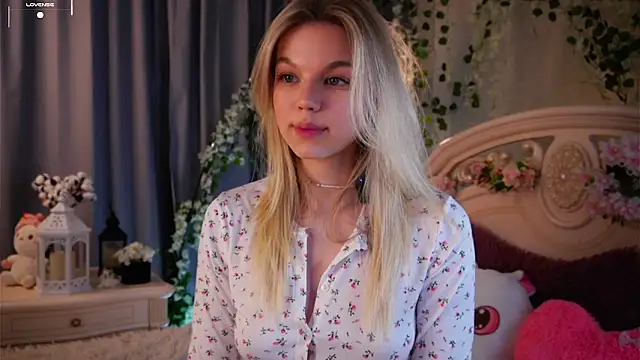 EdlinAlliston online show from November 6, 1:56 pm