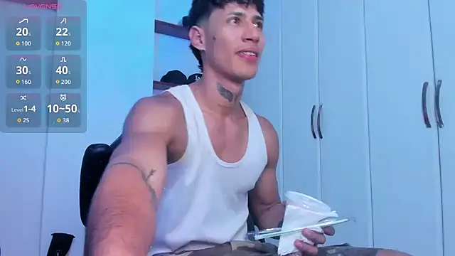 Jonryder  online show from September 14, 10:53 pm