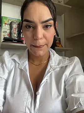 Snapshot of Sara-77 chatting on November 22, 3:11 pm Sara-77 online show from November 22, 3:11 pm