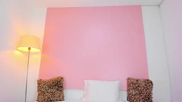 Snapshot of andyylove_jk chatting on February 9, 2:10 pm andyylove jk online show from February 9, 2:10 pm