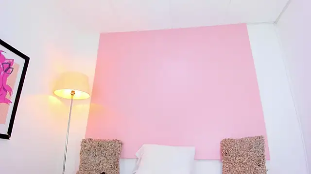 Snapshot of andyylove_jk chatting on February 12, 12:00 pm andyylove jk online show from February 12, 12:00 pm