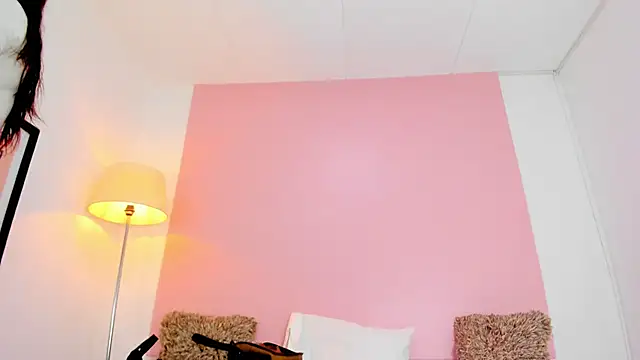 Snapshot of andyylove_jk chatting on February 18, 12:23 pm andyylove jk online show from February 18, 12:23 pm