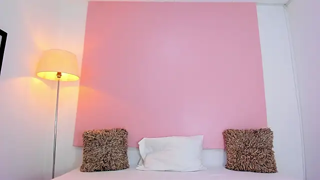 Snapshot of andyylove_jk chatting on February 19, 3:52 pm andyylove jk online show from February 19, 3:52 pm