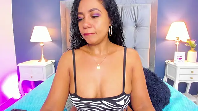 Snapshot of Kamila-Kane chatting on February 12, 7:45 pm Kamila-Kane online show from February 12, 7:45 pm