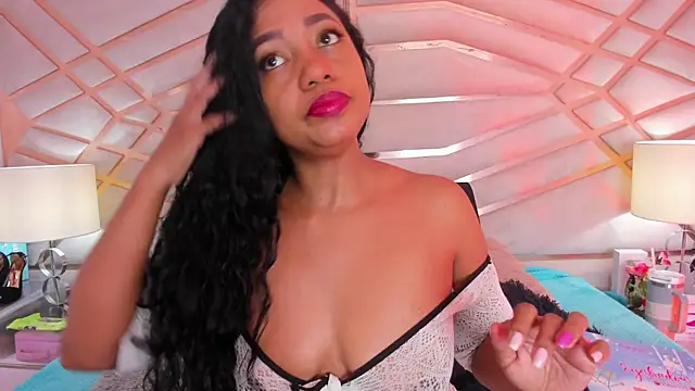 Snapshot of Kamila-Kane chatting on October 14, 7:47 pm Kamila-Kane online show from October 14, 7:47 pm