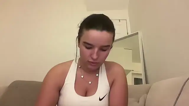 maisiesmithx online show from January 19, 10:39 pm