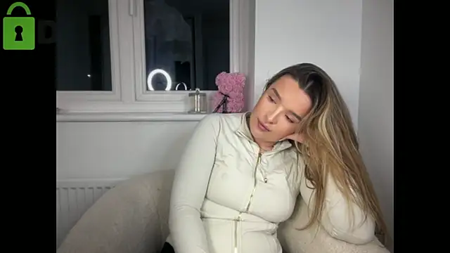 maisiesmithx online show from February 8, 10:02 pm