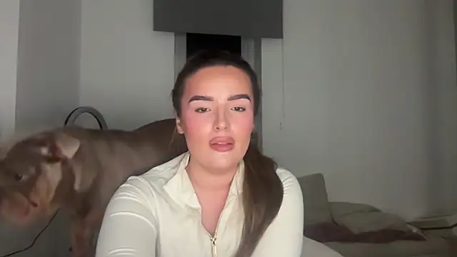 maisiesmithx online show from March 12, 8:48 pm