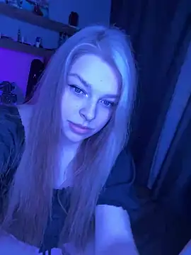 Snapshot of angel_stella chatting on January 3, 8:54 pm angel stella online show from January 3, 8:54 pm