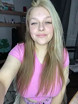 Snapshot of angel_stella chatting on January 4, 8:37 pm angel stella online show from January 4, 8:37 pm