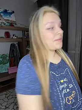 Snapshot of angel_stella chatting on January 7, 1:49 am angel stella online show from January 7, 1:49 am