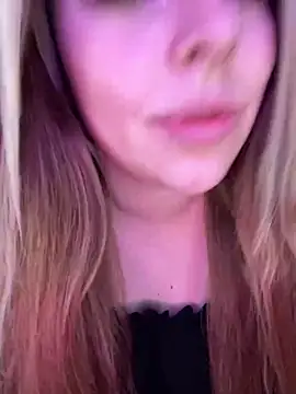 Snapshot of angel_stella chatting on February 27, 9:14 pm angel stella online show from February 27, 9:14 pm