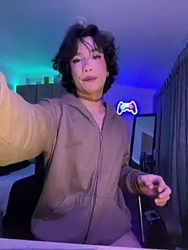 Snapshot of sue___0 chatting on February 19, 12:14 am sue 0 online show from February 19, 12:14 am