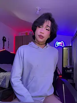 Snapshot of sue___0 chatting on March 4, 10:49 pm sue 0 online show from March 4, 10:49 pm