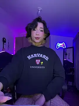 Snapshot of sue___0 chatting on March 18, 3:09 am sue 0 online show from March 18, 3:09 am