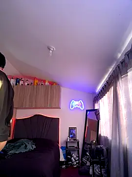 Snapshot of sue___0 chatting on November 6, 9:59 pm sue 0 online show from November 6, 9:59 pm