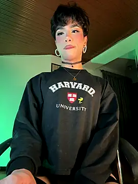 Snapshot of sue___0 chatting on November 22, 4:00 am sue 0 online show from November 22, 4:00 am