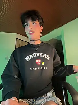 Snapshot of sue___0 chatting on November 30, 5:00 am sue 0 online show from November 30, 5:00 am